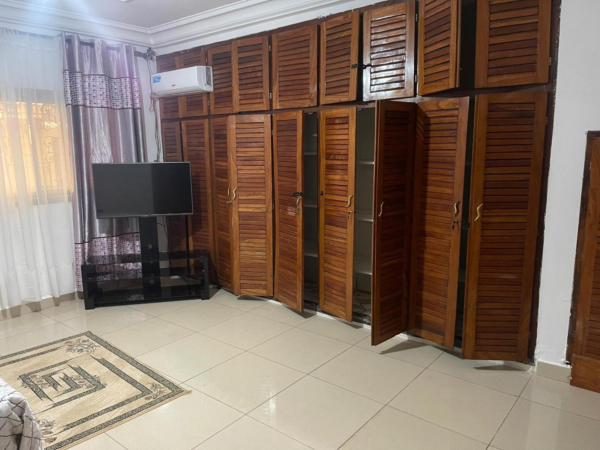 Yaoundé Toundalia Residence מראה חיצוני תמונה
