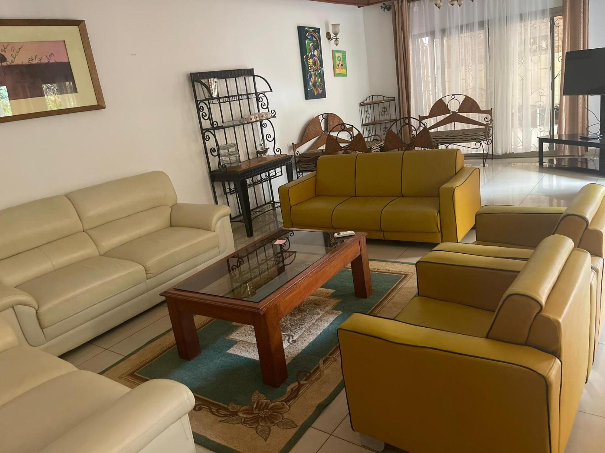 Yaoundé Toundalia Residence מראה חיצוני תמונה