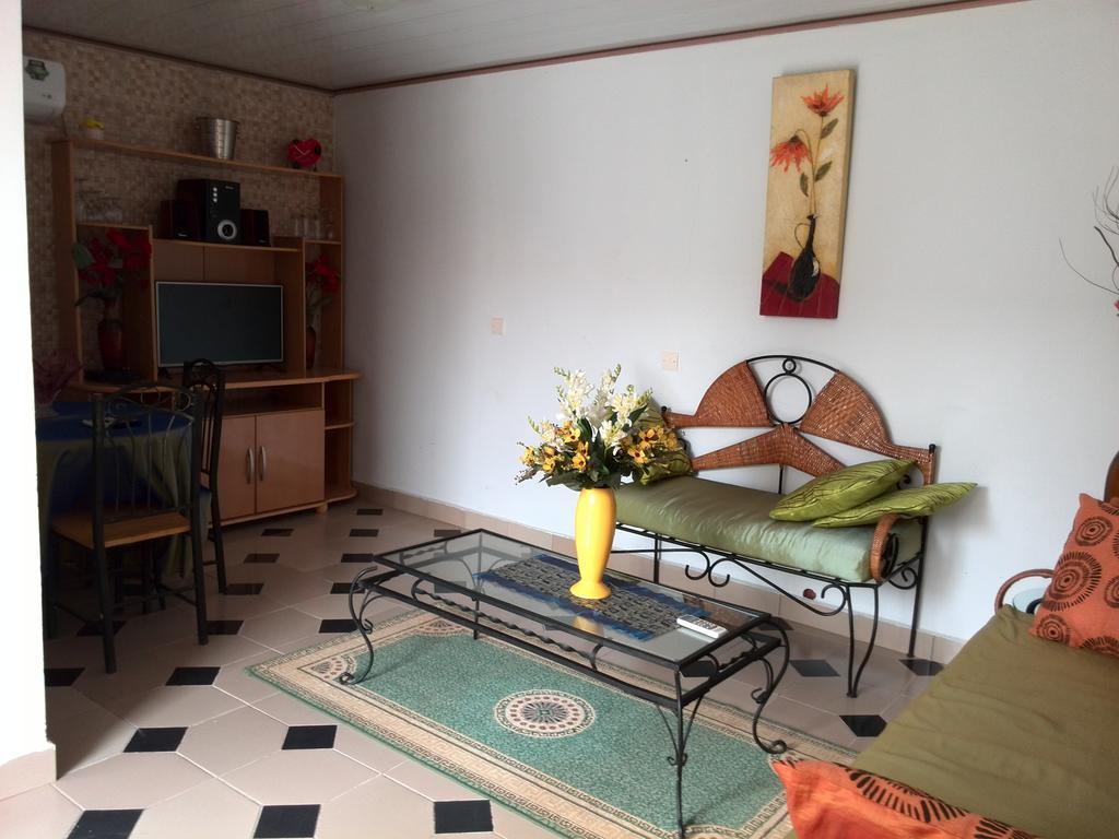 Yaoundé Toundalia Residence מראה חיצוני תמונה