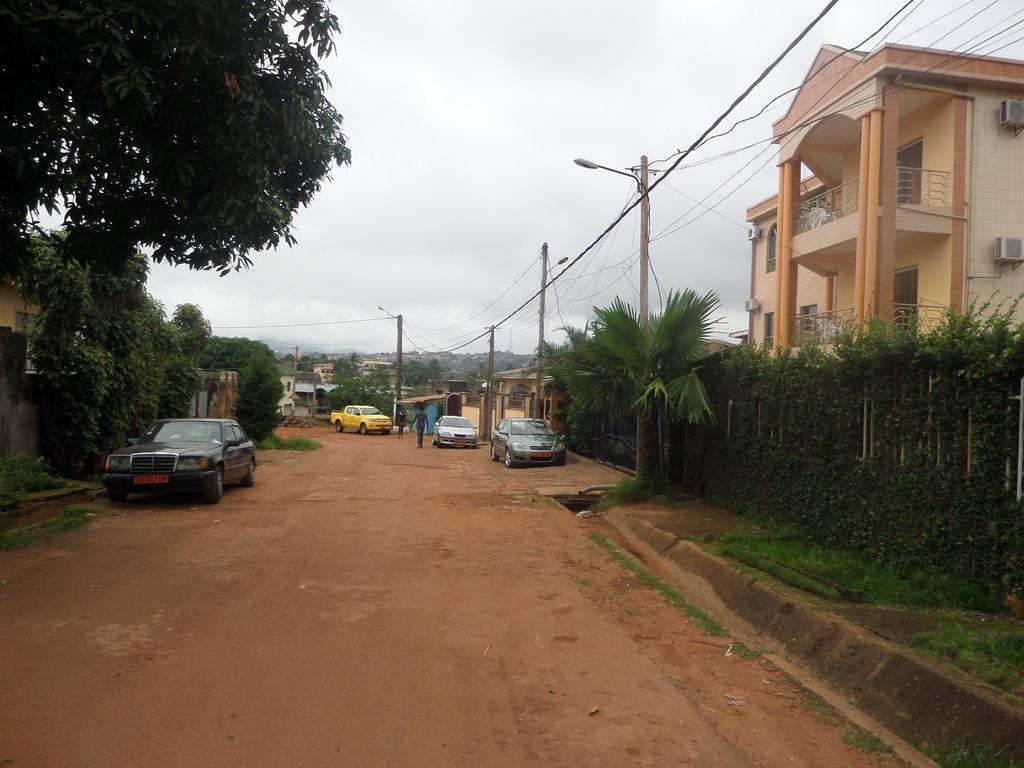 Yaoundé Toundalia Residence מראה חיצוני תמונה