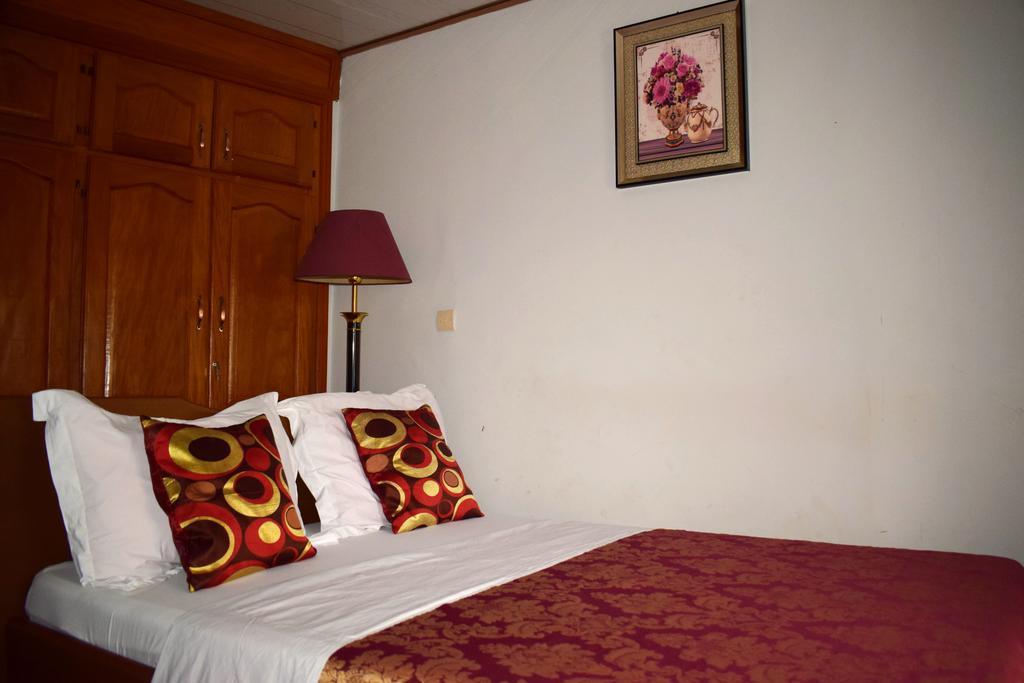 Yaoundé Toundalia Residence חדר תמונה