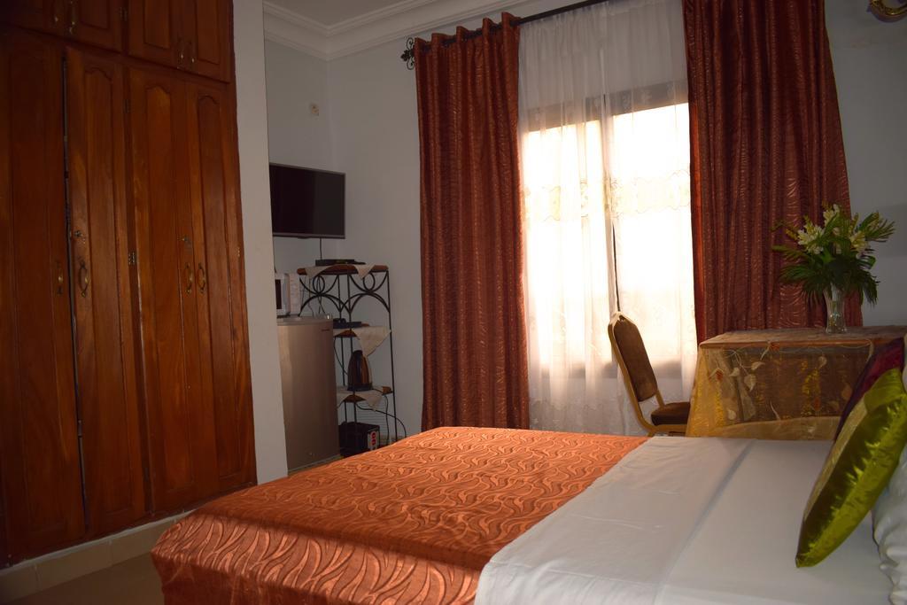 Yaoundé Toundalia Residence חדר תמונה